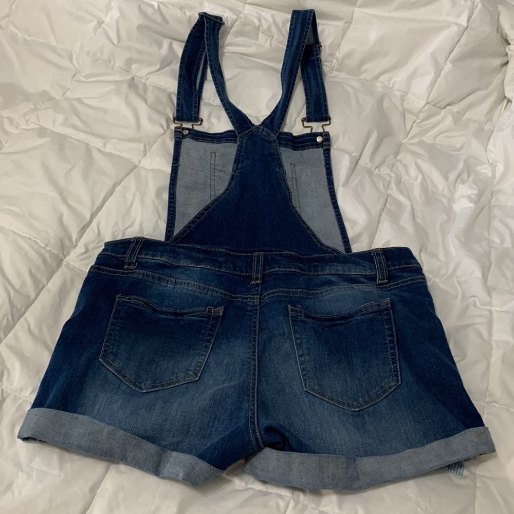 🍁 🍂 WAX JEAN Distressed Bib Denim Short - Picture 3 of 5